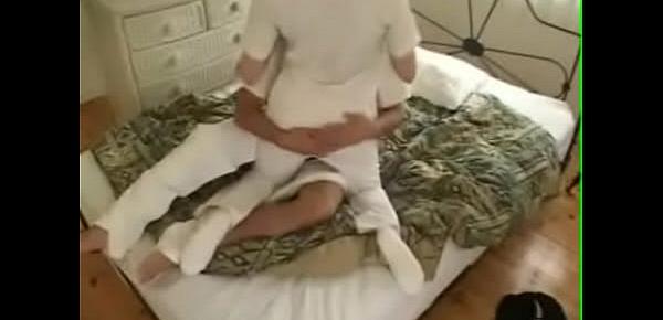 Have sex with a beautiful masseuse